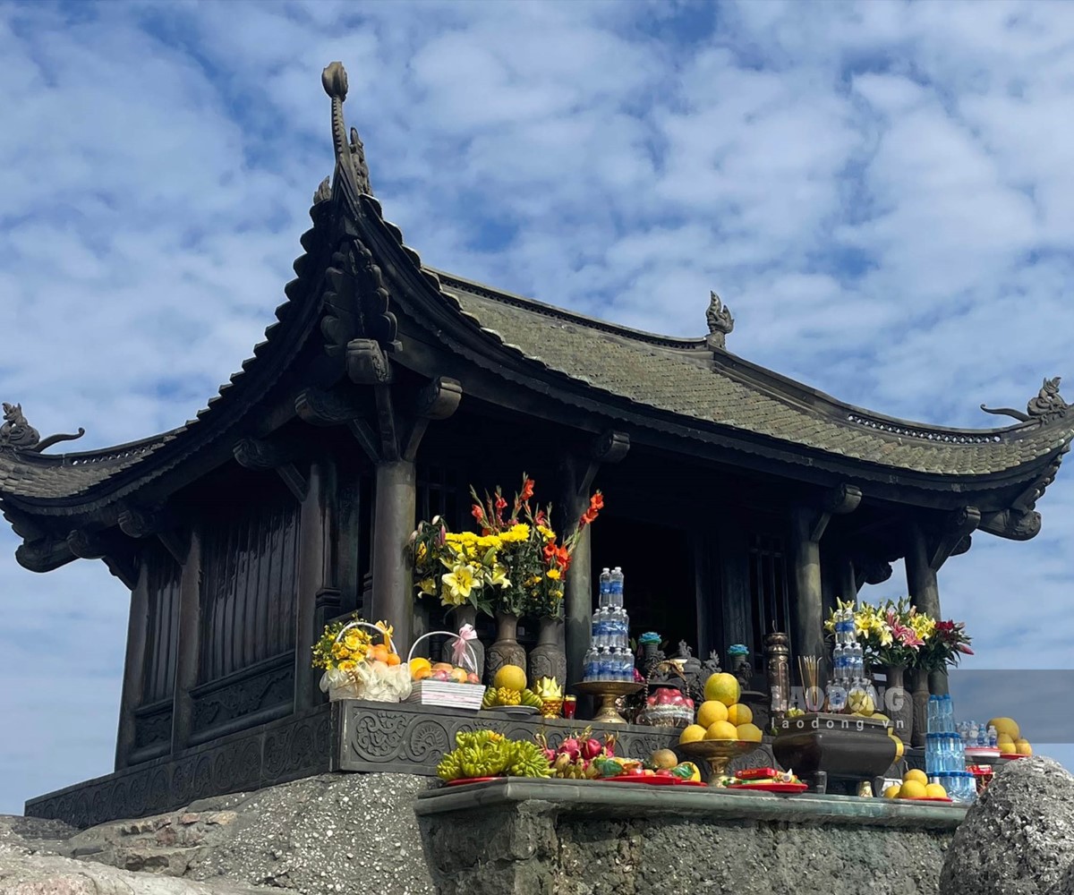 Chua-Dong-Yen-Tu-1dd