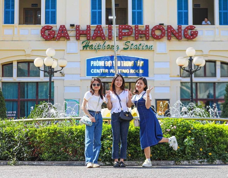 Cách di chuyển đến và trong Hải Phòng