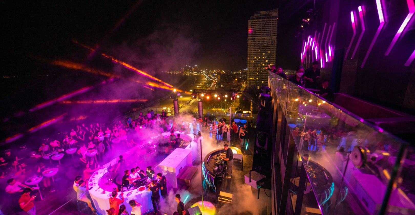 TOP CÁC QUÁN CÀ PHÊ VIEW BIỂN QUY NHƠN ĐẸP NHẤT Công ty du lịch Quy Nhơn Tourist