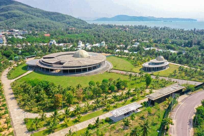 Check-in theo “concept vũ trụ” tại Trung tâm khám phá khoa học Quy Nhơn