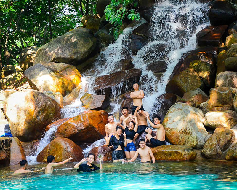 Vi vu khám phá du lịch Bình Dương với 8 điểm đến hấp dẫn 2